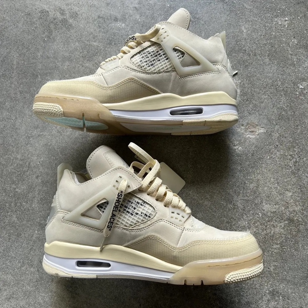 Air Jordan Off-White 4's
